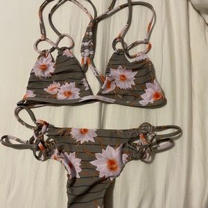 Acacia dragon stripe set